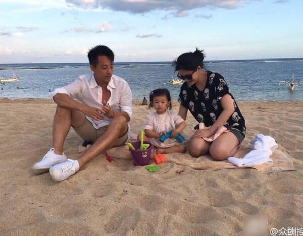 大S俩萌娃近照曝光 儿子汪希箖变得圆嘟嘟