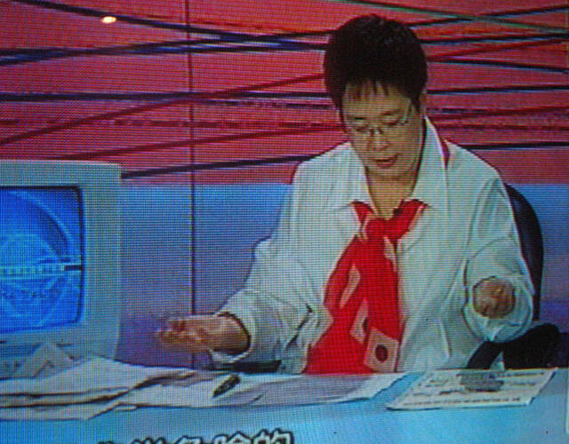 3月31日晚9时多《半边天》栏目就此发布了公640_500