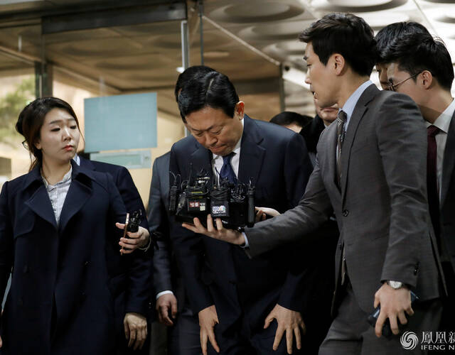 乐天集团会长及多名家人被法院传唤