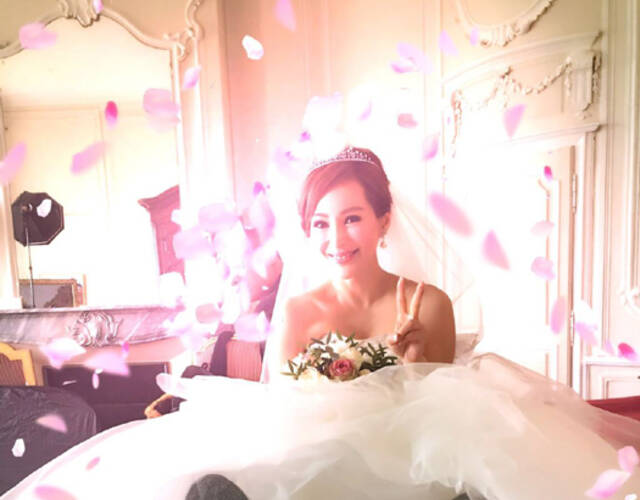 51岁美魔女罗霖交往小10多岁富商 暂时不想再婚