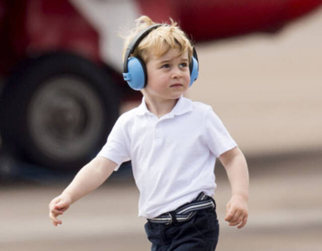 乔治小王子呆萌.