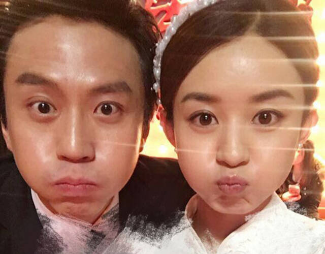 赵丽颖与邓超彭于晏搞怪自拍 被韩寒公主抱露甜笑