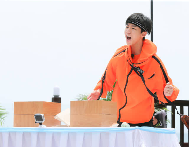 浙江卫视《高能少年团》即将于本周六晚播出第三期,由田亮,夏雨,袁弘