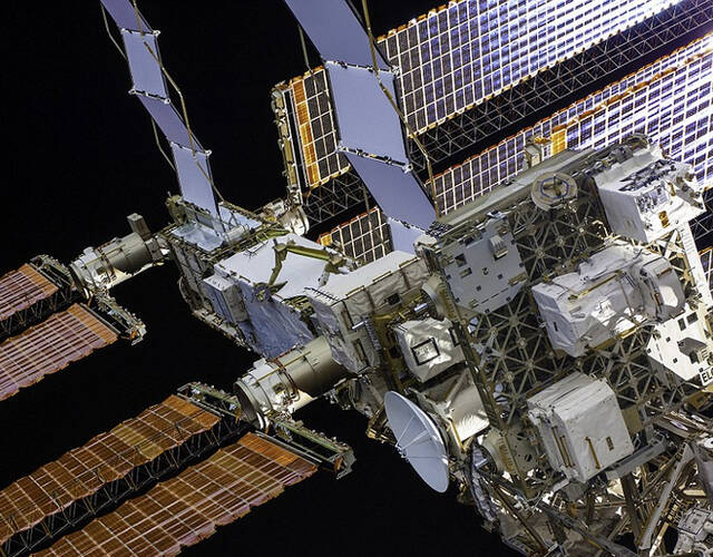 美国国家航空航天局(nasa)航天员佩蒂特(donpettit)是世界上为数不多