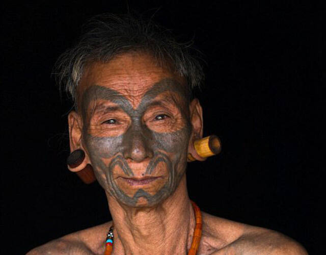 印第安人剥头皮图片
