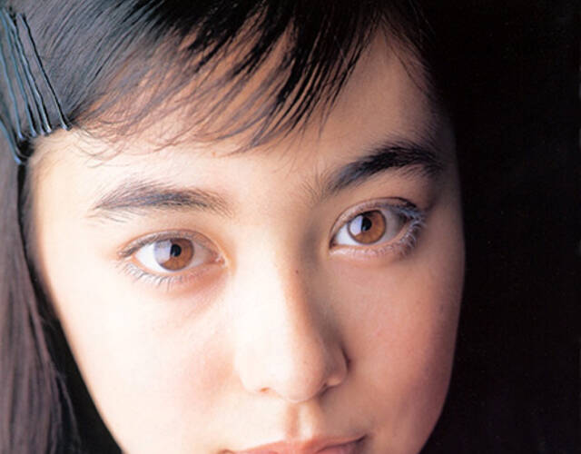福山雅治娇妻曝性感写真 曾被日本男人奉为"圣女"