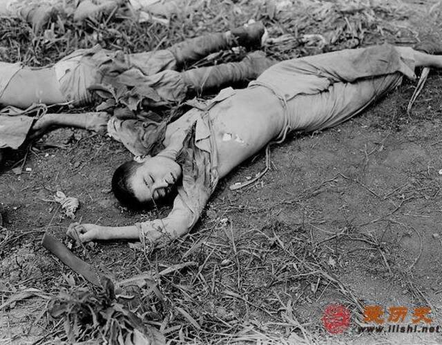 被美军击毙的"万岁冲锋"日军