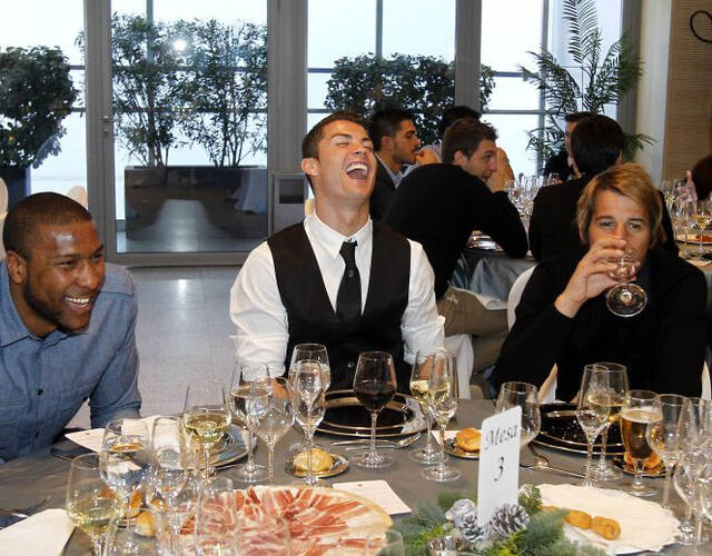 大佬们聚餐到底吃了什么?