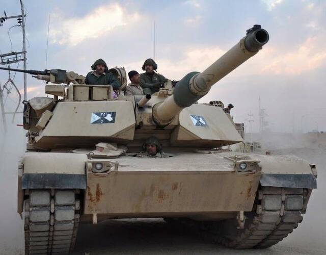 伊拉克政府军集结精锐部队再战is 一水美式装备