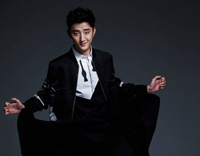 于小彤最新时尚大片曝光 潮流时装展青春活力