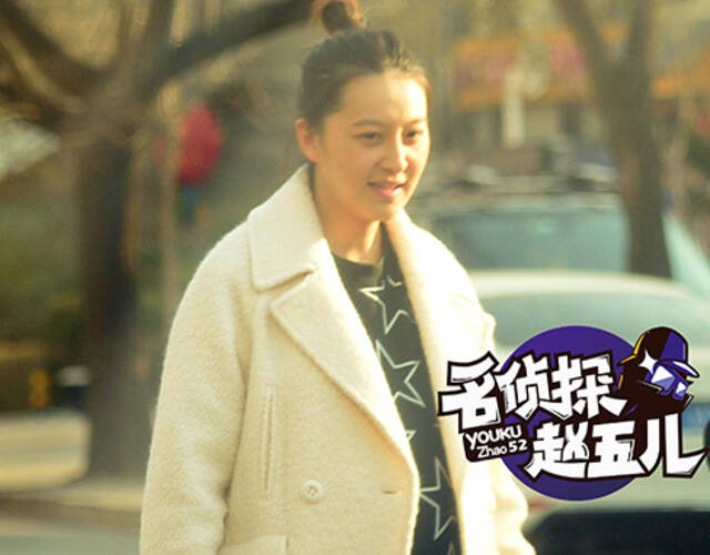 黄小蕾素颜拜访印小天 哈琳娜挺大肚陪老公会友