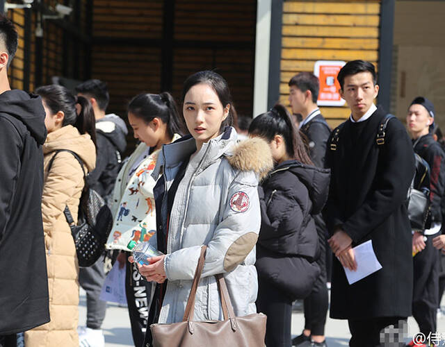 2月18日,上海戏剧学院本科表演专业招生考试拉开大幕.