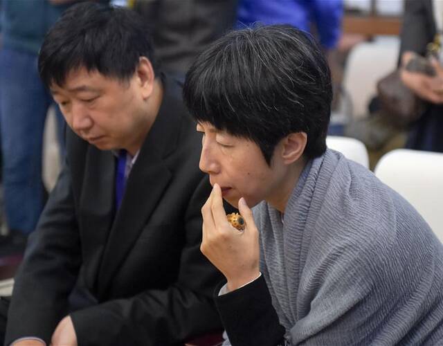 常昊与大8岁妻子携手出战 不敌韩组合