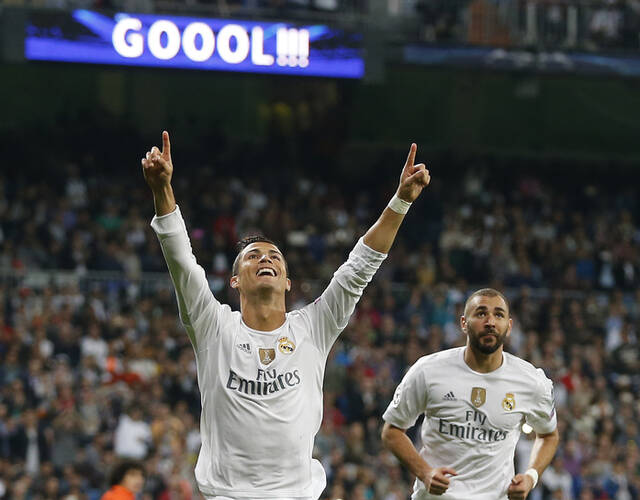 欧冠-c罗帽子戏法贝尔伤退 皇马4-0