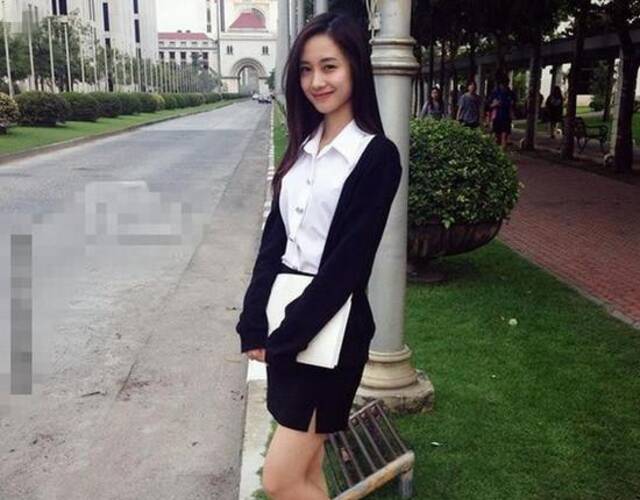 越南大学校花奶茶妹走红