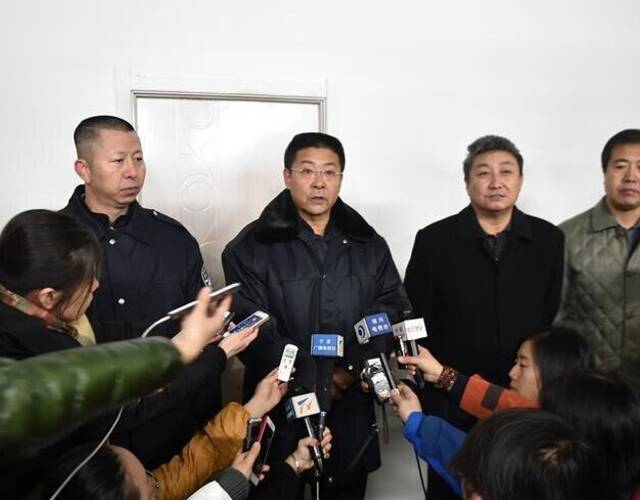 银川公交纵火嫌犯受审