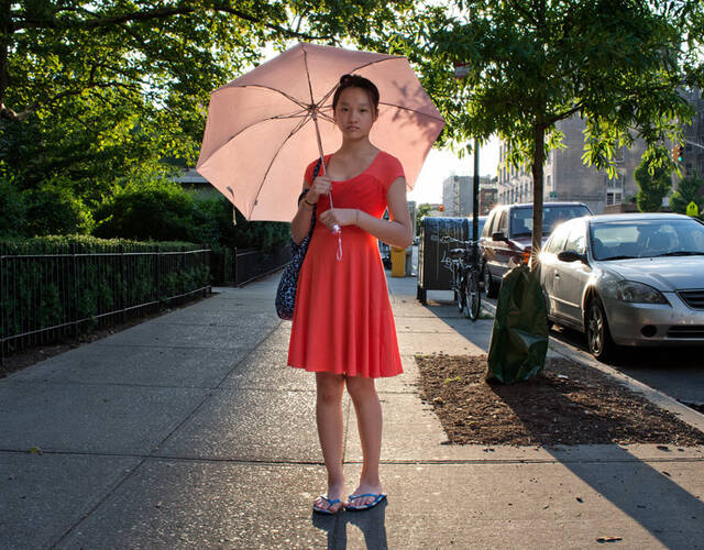 2014年,steven在与franklin(右)谈话,shirley也在场.