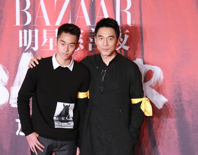 林依轮与儿子林子濠.