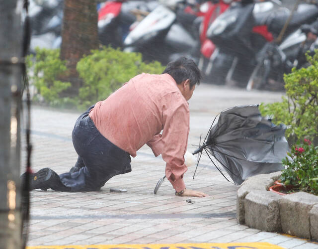 台风"杜鹃"来了