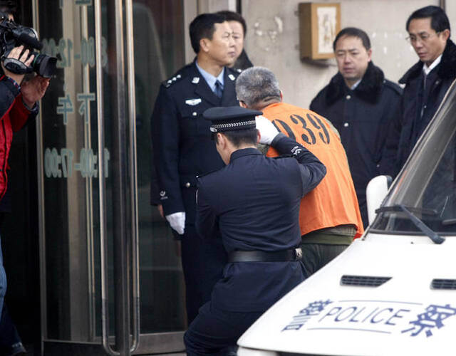 出狱的足坛大佬们在做什么,有人年收入翻10倍