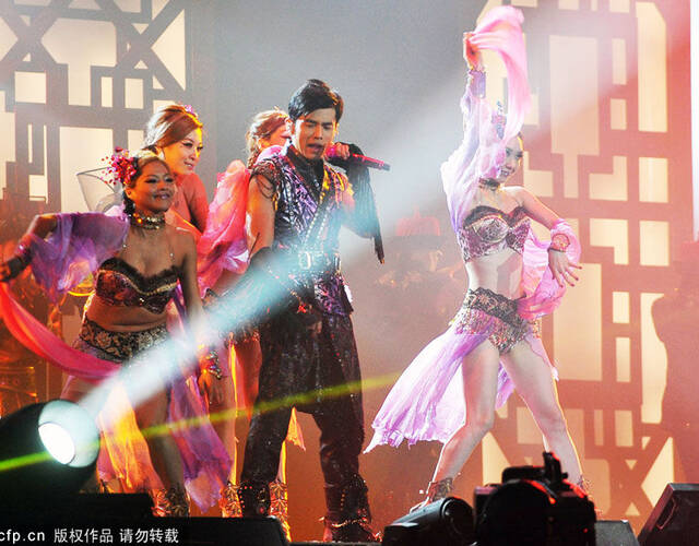 周杰伦2013魔天伦世界巡回演唱会图片集锦[高清大图]
