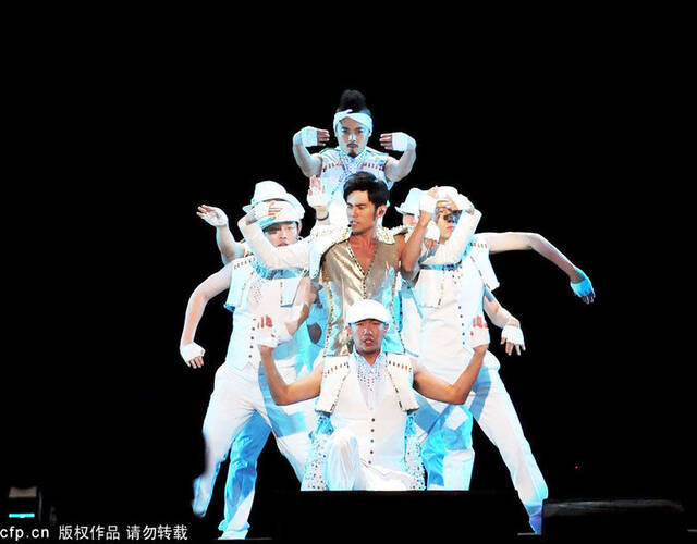 周杰伦2013魔天伦世界巡回演唱会图片集锦[高清大图]