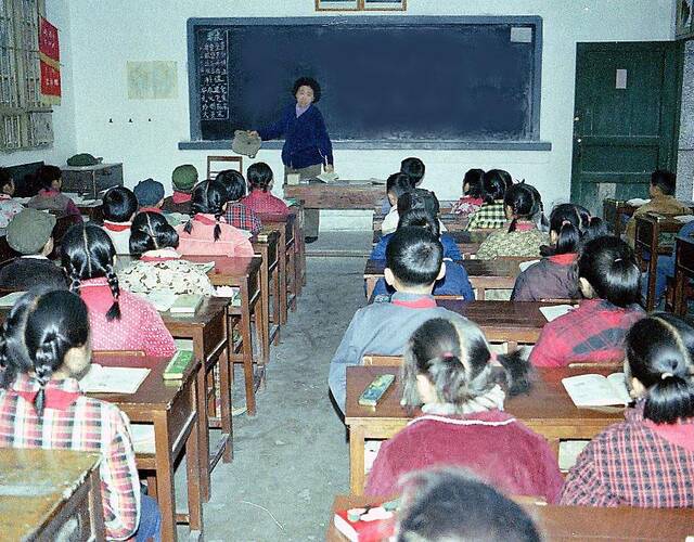 70年代小学教室图片图片