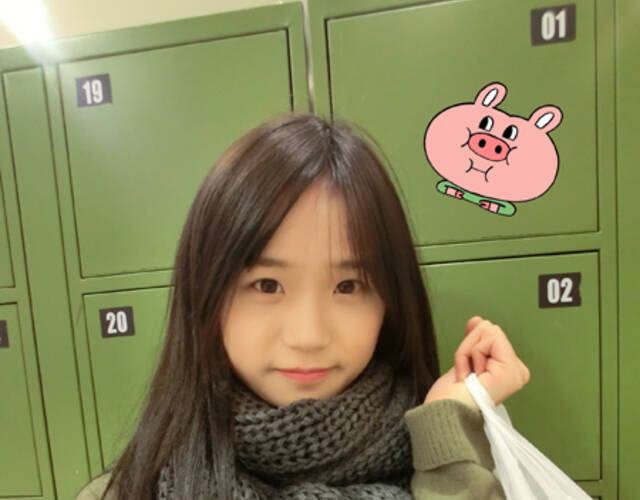 天仙母女谢萍等……其中,"网红女"胡楚靓成为《超级女声》报名的第