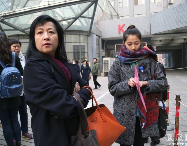 关晓彤与妈妈.(资料图)