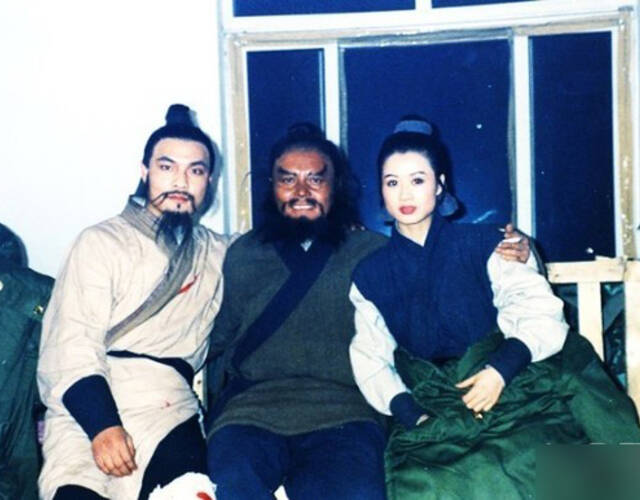 《水浒传》珍贵幕后 潘金莲武大郎跳探戈