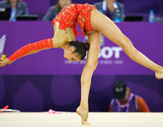 艺体美女超强柔韧性