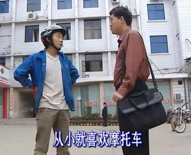 太燃了!张雪机车世界顶级赛事夺冠泪洒领奖台,19岁的梦想都实现