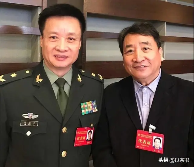 68岁阎维文现状：曾在春晚出尽风头，今四处商演，精神抖擞没白发