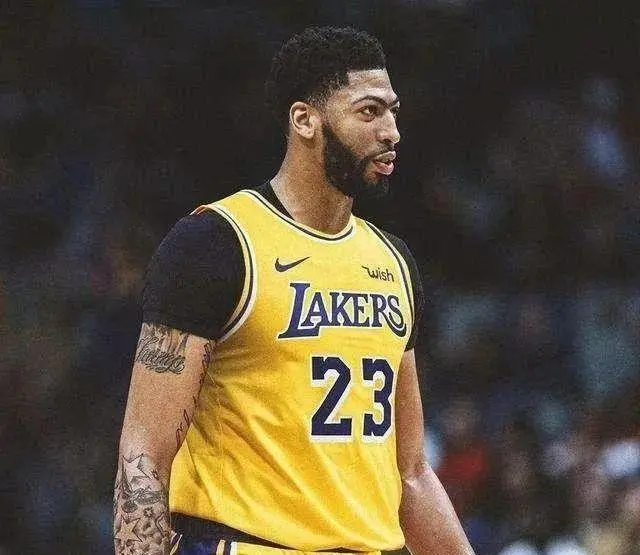 热衷排名的美媒评选出NBA下赛季西部前十球星，杜兰特遗憾落选-本赛季nba西部排名最新