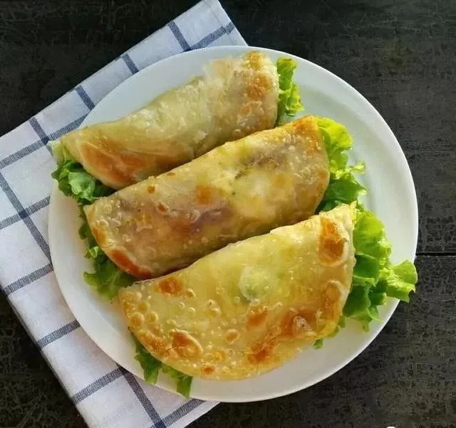 早餐卖鸡蛋灌饼，能让你轻松月入两万！+鸡蛋灌饼绝密配方做法（鸡蛋灌饼赚不赚钱）