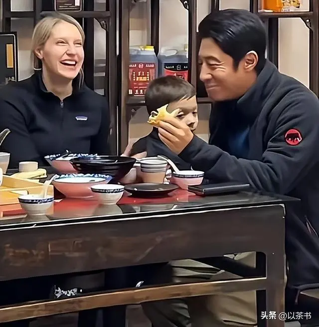 编辑：小脑袋