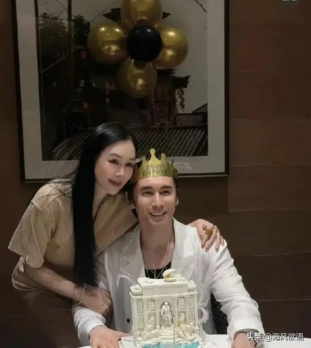 56岁钟丽缇直播跳操活力拉满,无惧身材议论,精气神胜过同龄人