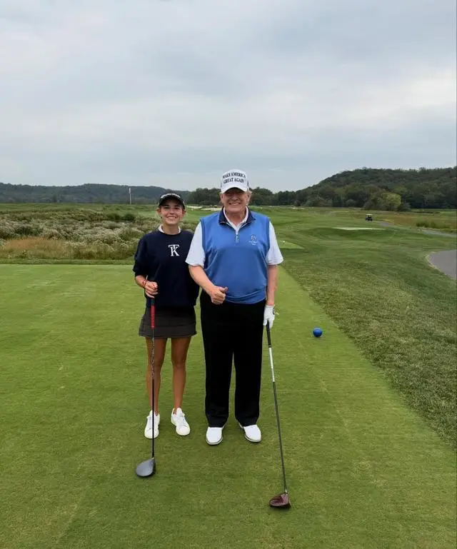 川普被18岁孙女拉着“带货”引争议 公私不分?