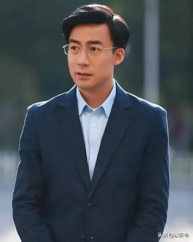 编辑：小脑袋