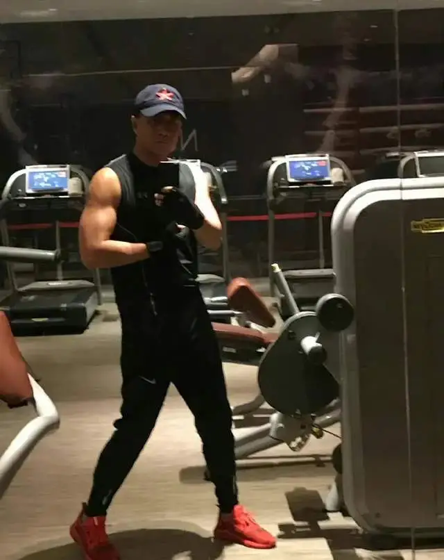 胡军代言的悟空理财翻车:涉及390亿 百花奖取消提名(图5)