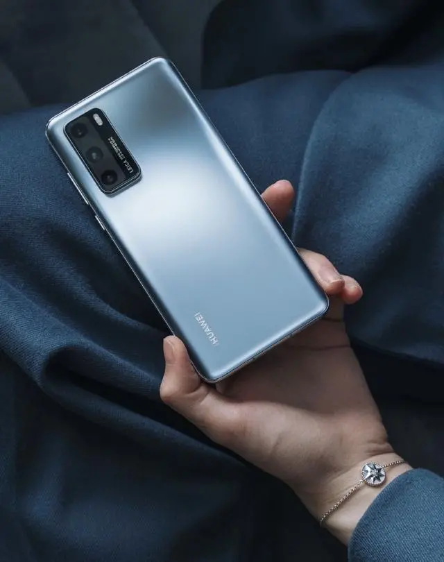 5988元的华为P40 Pro和8699元的iPhone11 Pro 哪个更值得买?-华为p40pro和苹果11promax对比
