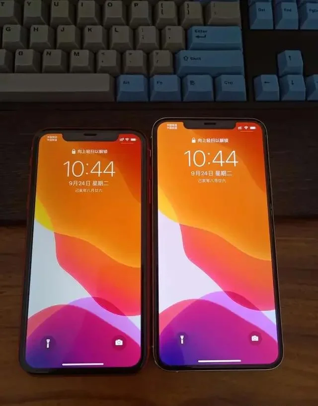 现在买iPhone11还是买xs max，买哪个合适？-是iphone11好还是iphone xs max好
