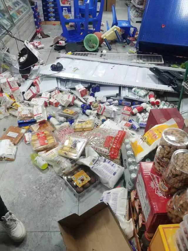 男子遭毆打后持刀刺死兩打人者,一審被判死刑