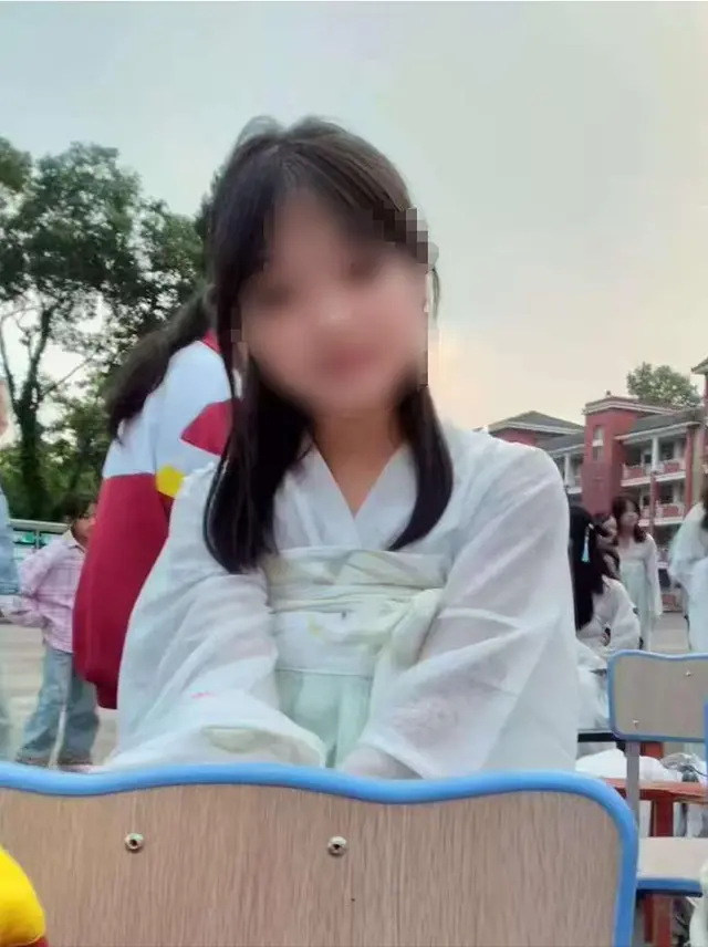 云南省曲靖14岁男生强奸杀害女同学，被判无期