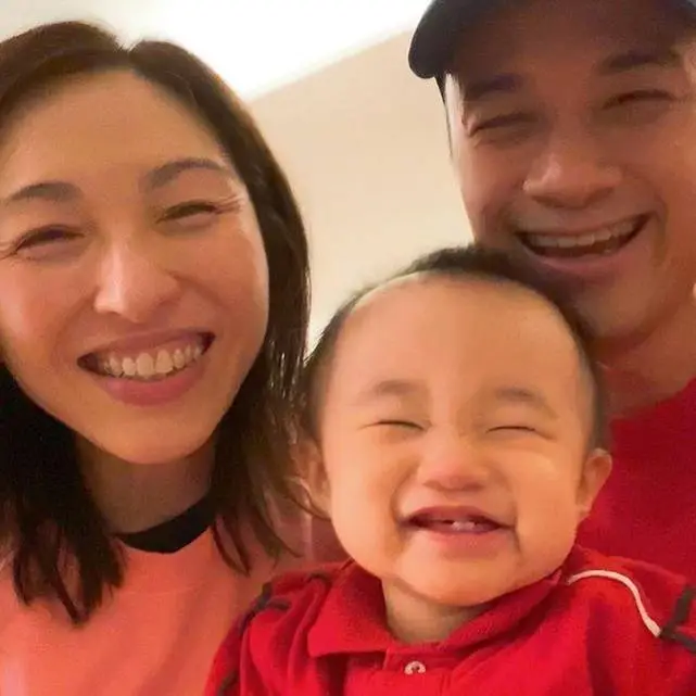古巨基自曝保养秘诀藏爱意 太太每晚临睡前为其保养皮肤很甜蜜