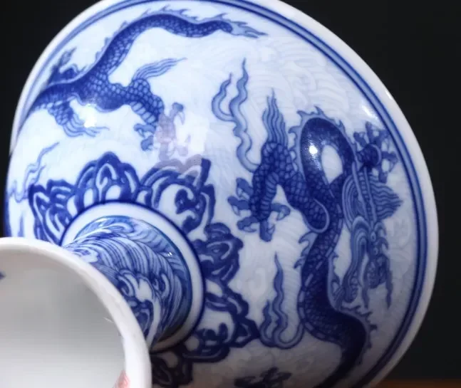 染付盃 宣德年製 青花小杯 中國古美術 鄭和海獸繪之高盃宣德朝青花名瓷RMB 5,750萬北京拍賣易手| 拍賣