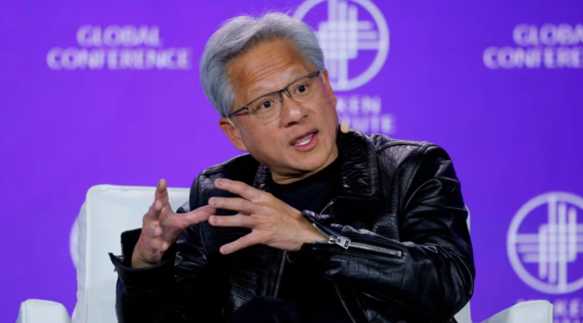 英伟达与特朗普访问中东背后：数十亿美元布局“主权AI”，剑指科技巨头