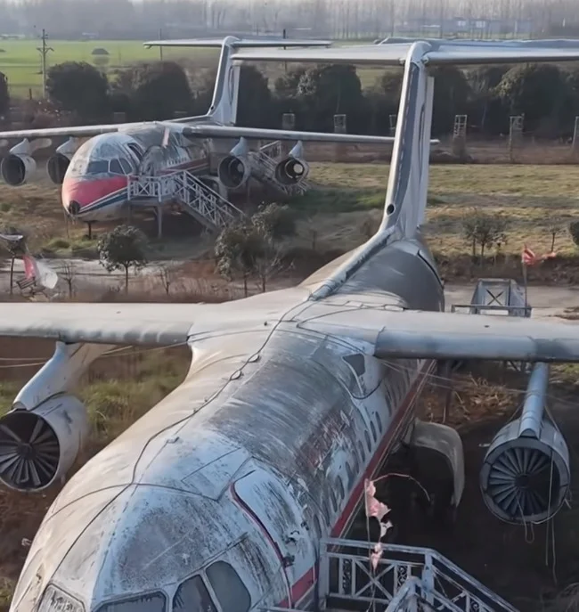 涉事飞机现场照片（来源网络）