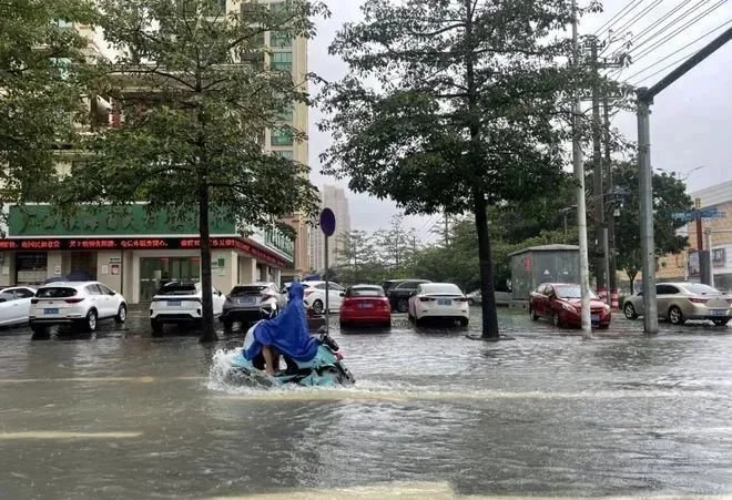 降雨导致北海主城区积水严重 图片来源：央广网