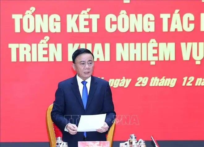 ▎越共中央書記處常務書記陳錦秀主持召開2025 年各黨群機關數位轉型工作總結會。圖源:越通社